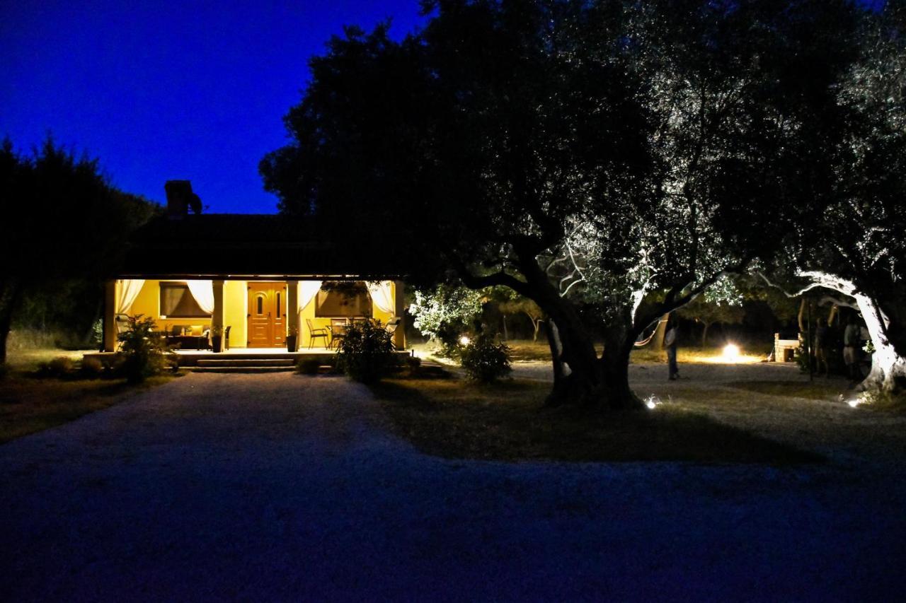 Holiday House Val Vidal ロヴィニ エクステリア 写真