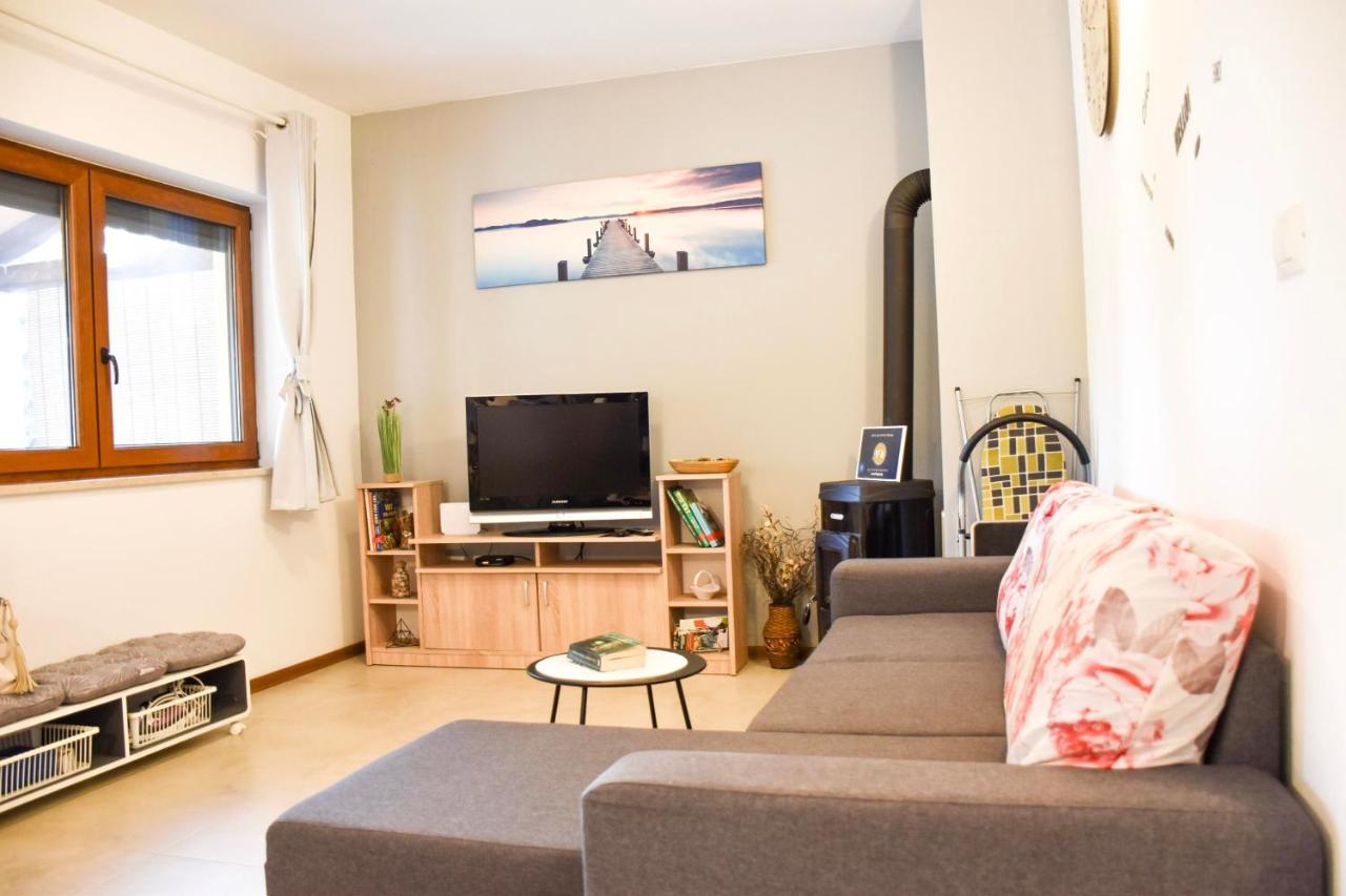 Holiday House Val Vidal ロヴィニ エクステリア 写真